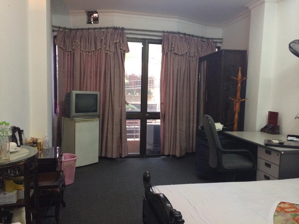 Ngoc Linh Hotel Hanoi Kamer foto