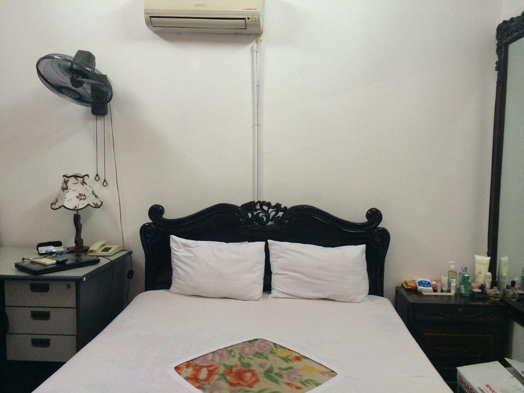 Ngoc Linh Hotel Hanoi Buitenkant foto